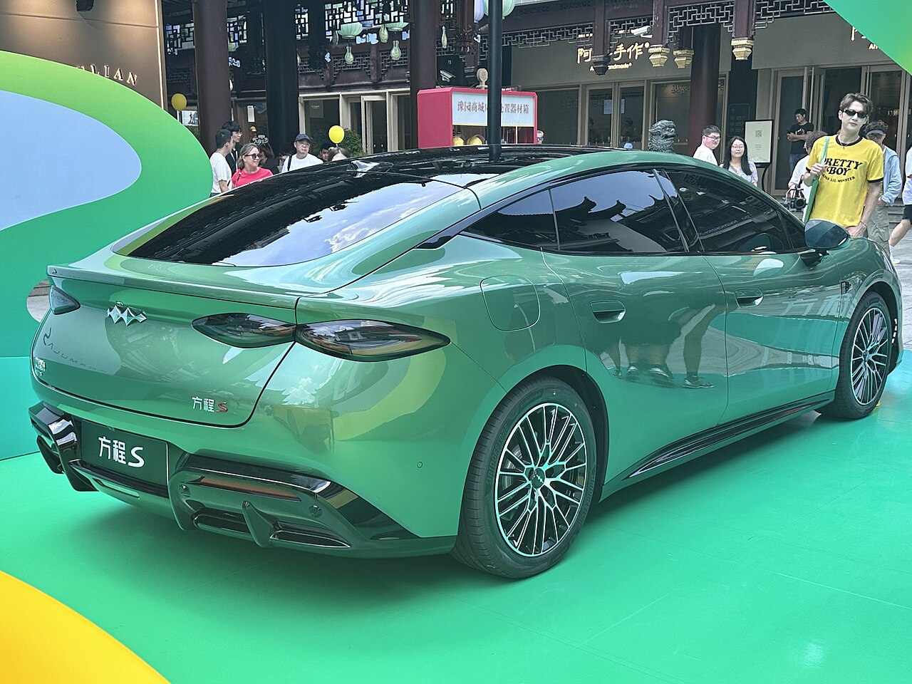 FangChengBao Launches Formula S Liftback and Formula S GT Wagon in China