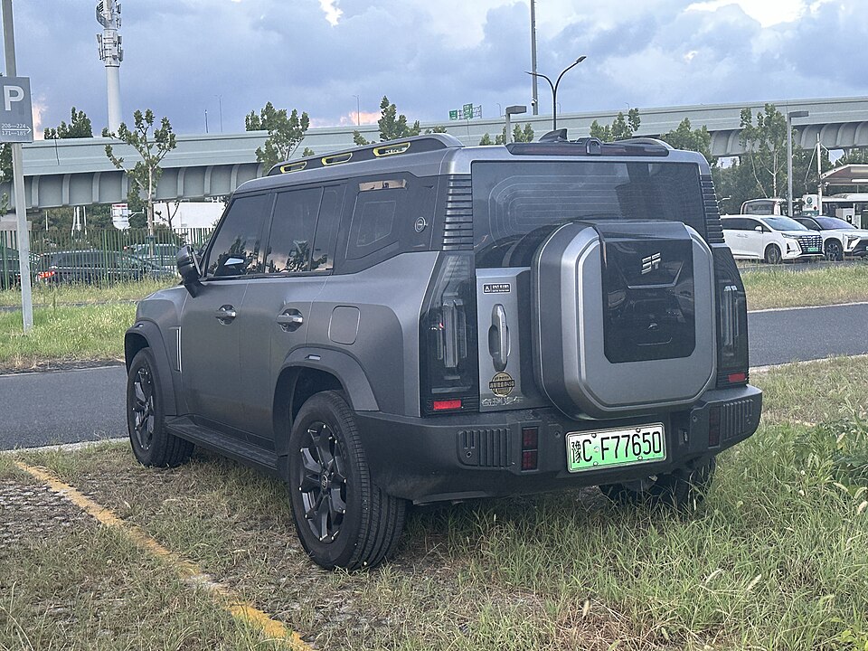 Jetour T2 sheds its off-road look in Chinese facelift; plug-in hybrid rises to 782 hp