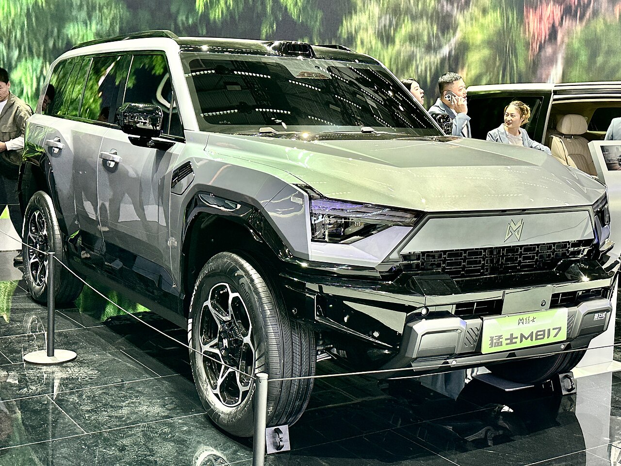 Dongfeng's M-Hero Reveals the X700 Cabin as China Pre-Orders Approach