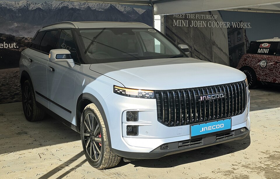 Jaecoo 7 returns to the top of UK sales as Chinese brands gain ground