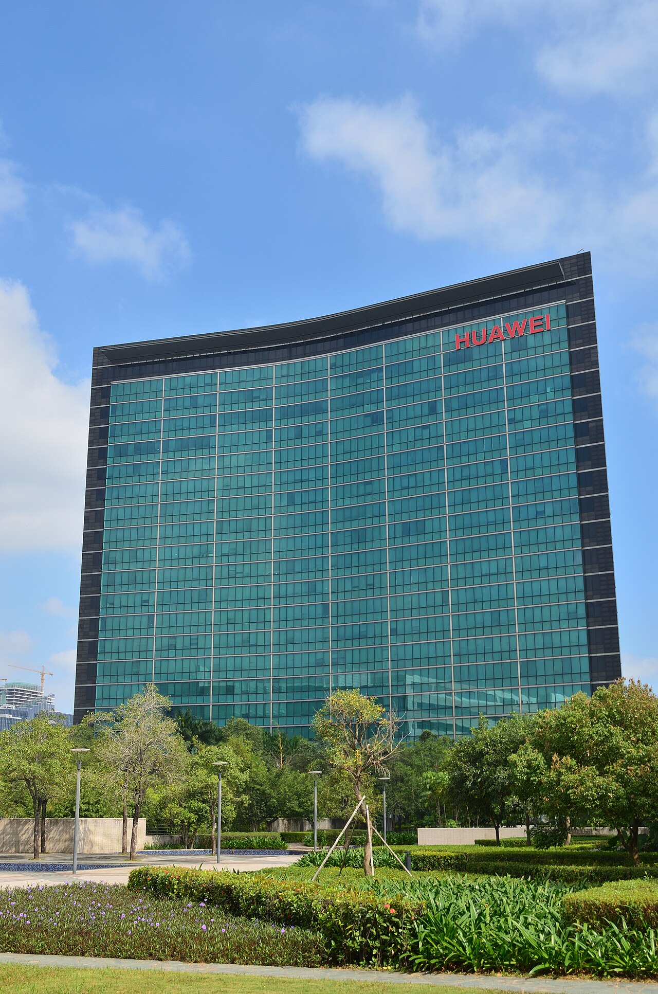 Why Huawei's ADS 5 Is Back in the Top Three