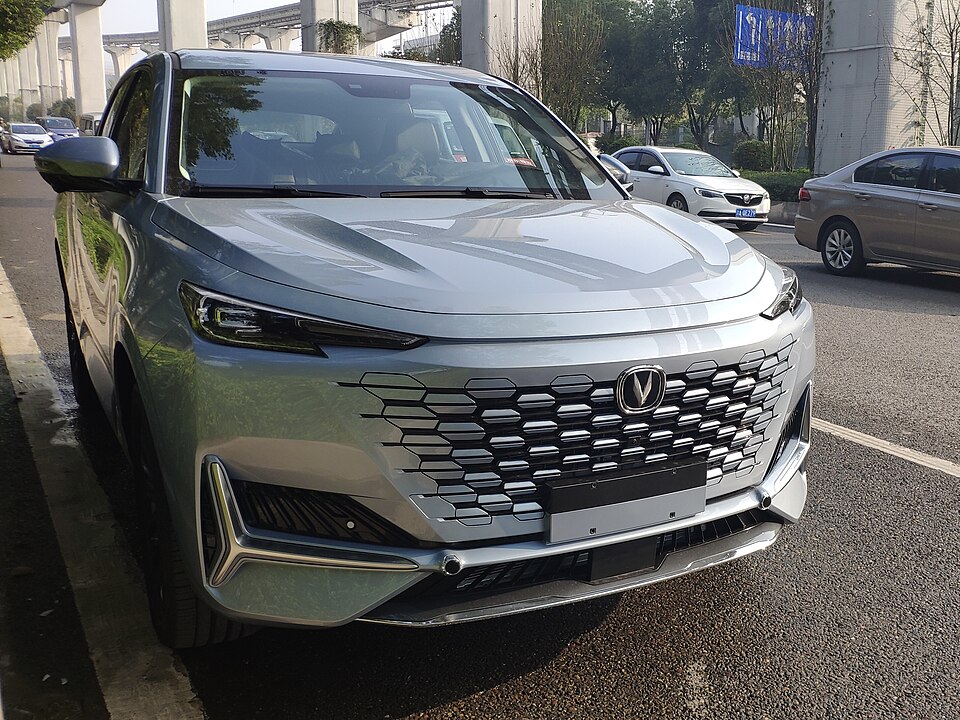 Changan's Global Homepage in Brief: Five Brands, a 2030 Revenue Target, and a Worldwide Push