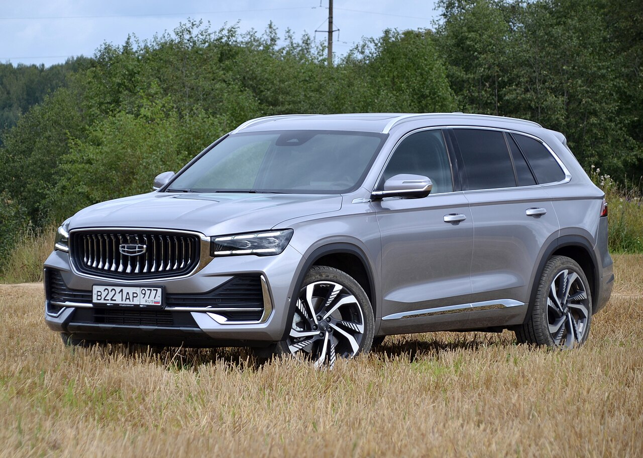 Geely Global Roundup: China Sales Lead, Five-Market European Debut, AI 2.0 and ESG Honours